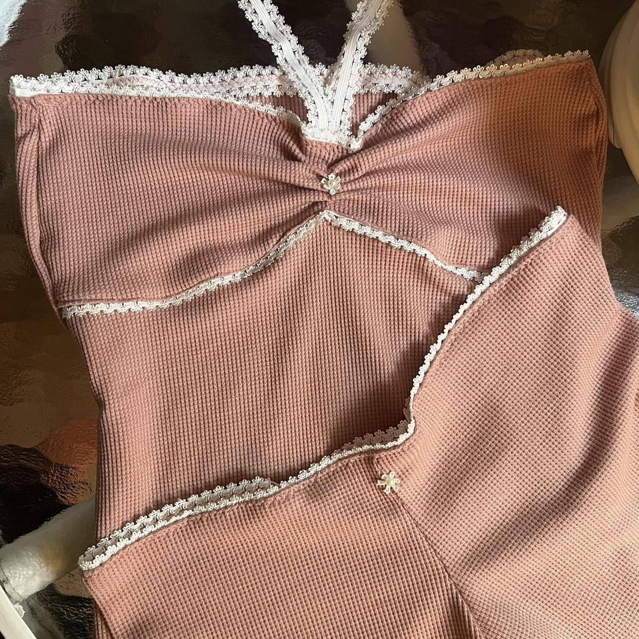 lace fit trim vintage pants shorts tee grunge streetwear