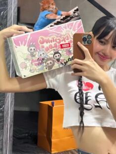 Lisa同款短款辣妹修身上衣韩系纯棉印花甜美ins女装夏季度假风潮