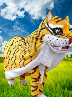 人穿仿真老虎表演出服装道具社火
