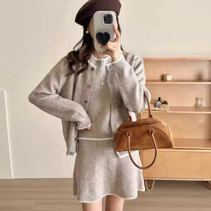 温柔风100%纯羊毛针织开衫套装裙