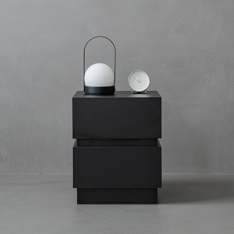 意式极简黑色床头柜2025新款现代简约床边柜设计师款网红创意边柜