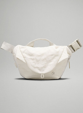 Curved 斜挎包丨lululemon丨LU9BSJS