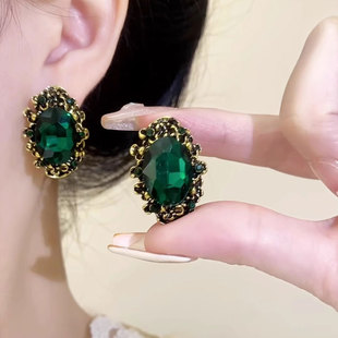 耳钉女复古祖母绿夸张大气银针耳环2026新年新款 高级气质重工耳饰