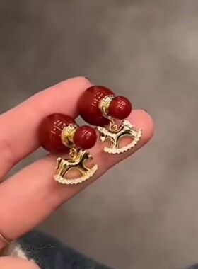 2026爆款生肖马红色珠珠前后戴耳钉耳环女小众设计感轻奢高级耳饰