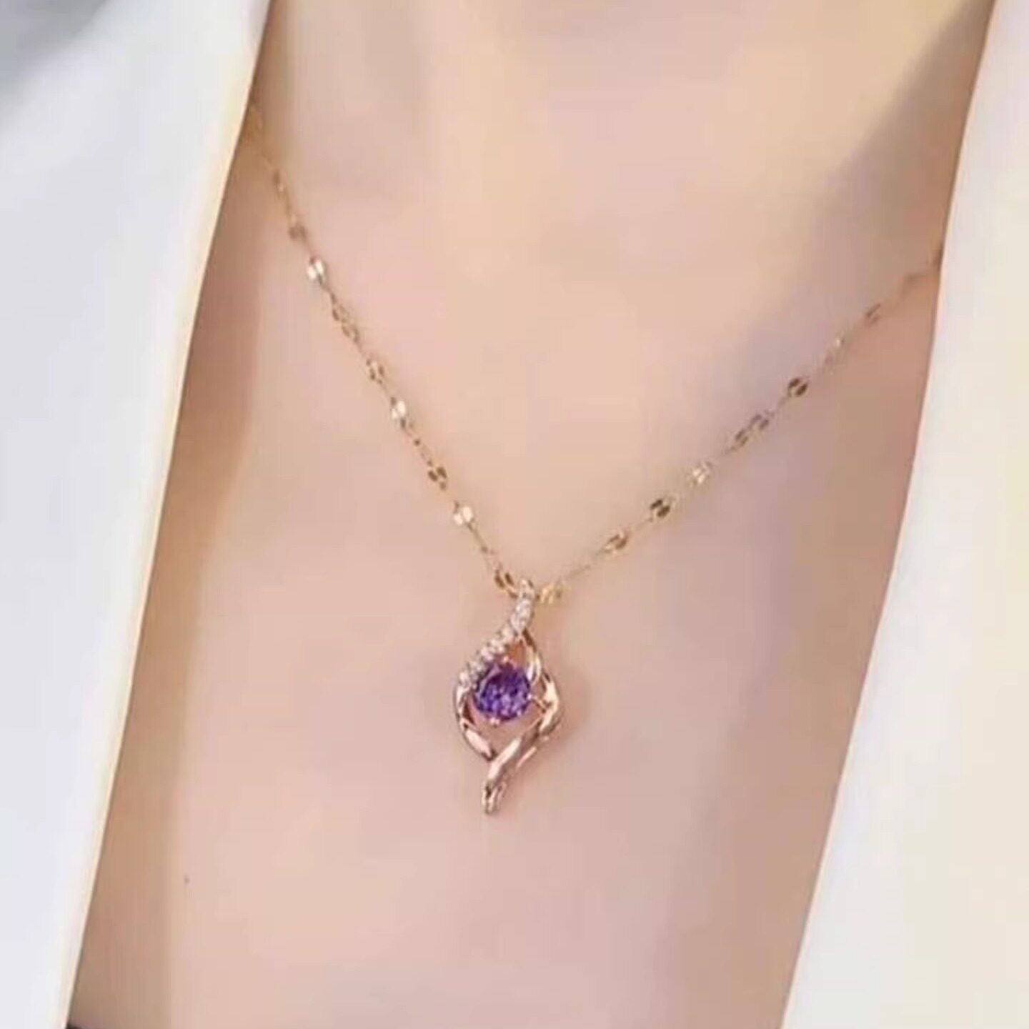 紫色坠子钛钢项链女2026新款爆款高级感轻奢小众设计感锁骨链网红