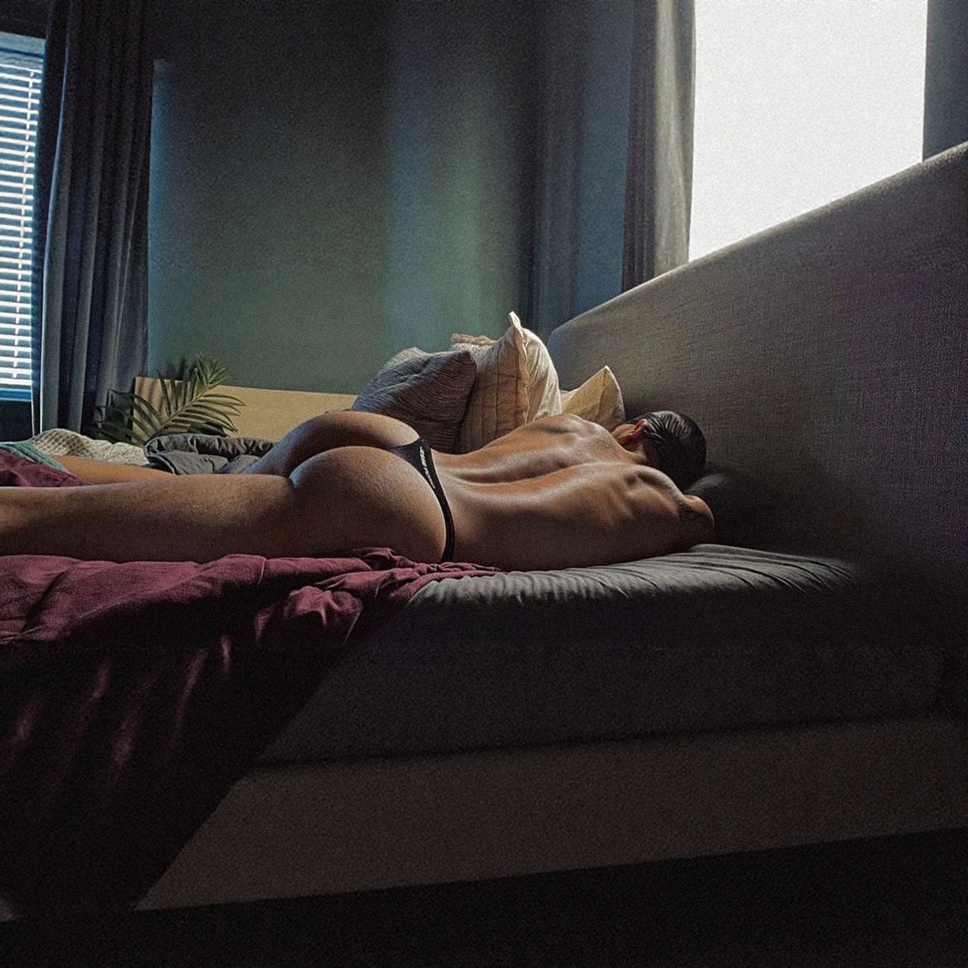 男士运动型内裤丁字裤纯棉内裤男士跑步性感三角内裤无痕T裤 Y002