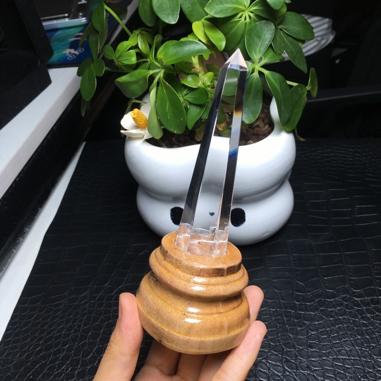 天然白水晶柱原石打磨摆件