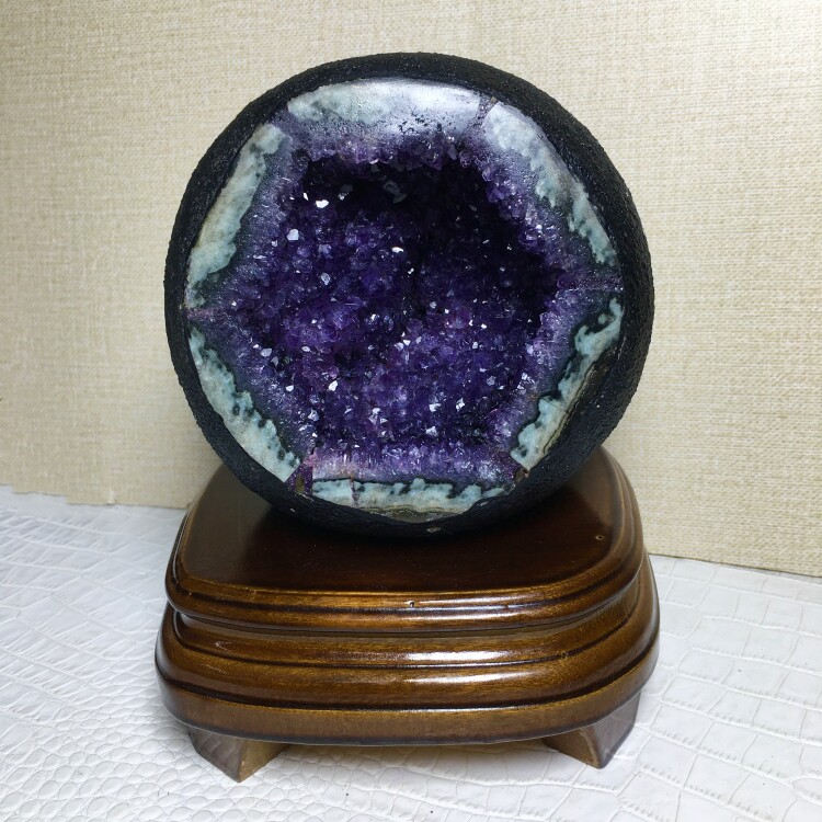 天然紫水晶簇聚宝盆钱袋子摆件