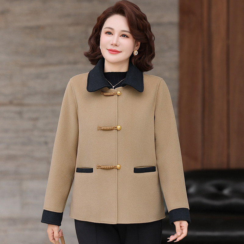 妈妈春装短款50多岁毛呢外套2026新款中老年女装春秋时尚洋气上衣