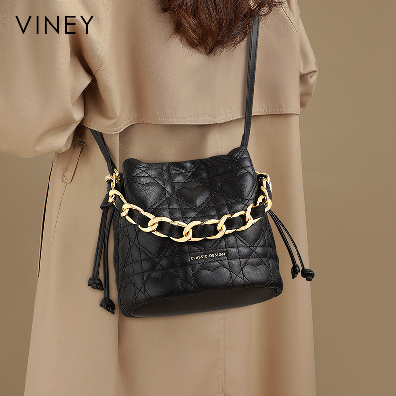 Viney水桶包包女式2026新款夏季真皮单肩斜挎包小香风手提链条包