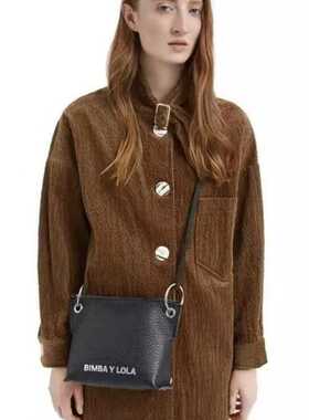 春季新款西班牙女士单肩斜挎包字母相机包小方包