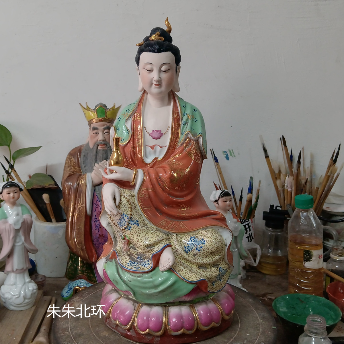 雕塑陶瓷自在观音佛像客厅家用居家供奉佛摆件坐净瓶观世音菩萨像