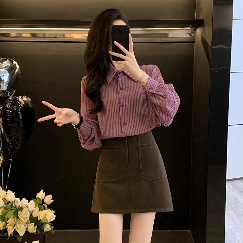 复古尖领长袖条纹衬衫女春季新款设计感时尚小众宽边弧形衬衣上衣