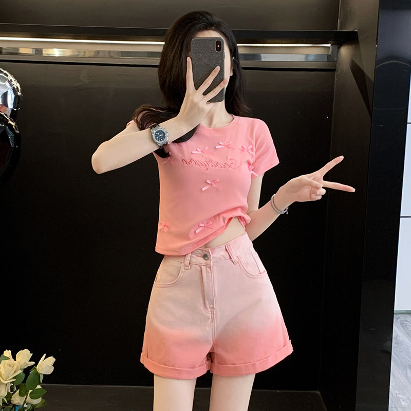 刺绣蝴蝶结紧身短款t恤女夏季