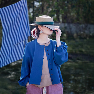 春季新款文艺复古原创女装孔雀蓝短款针织圆领短款可爱显白开衫