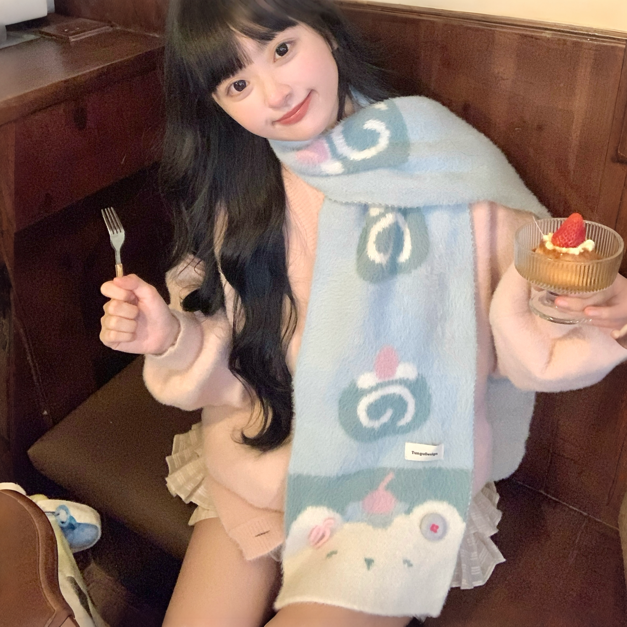 星月豚骨“牛奶瑞士卷”原创设计围巾仿貂毛加厚蓝色可爱保暖围脖