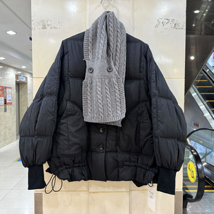 33-321 麻花针织围巾领单排扣抽绳泡泡压褶休闲阔版小个羽绒服冬