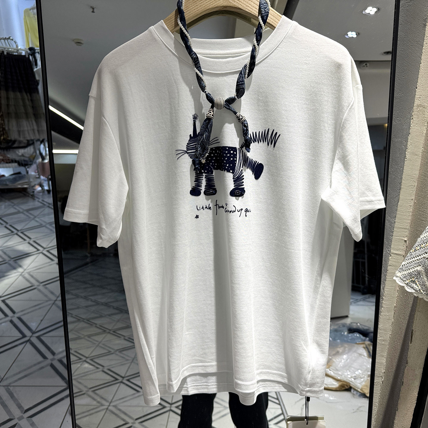 卡缇秀T38081H 欧洲站夏季新款2026时尚丝巾装饰卡通舒适T恤上衣