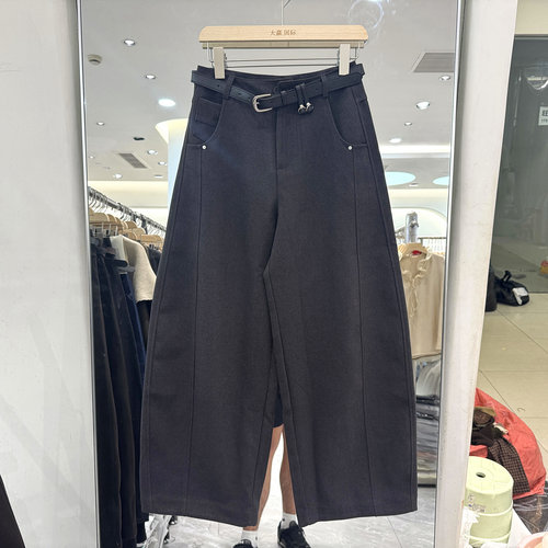 开心依典3066弯刀裤女裤