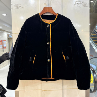 7605 桑蚕丝丝绒鹅绒羽绒服欧货冬 彩钻三粒扣拼色边圆领高端短装