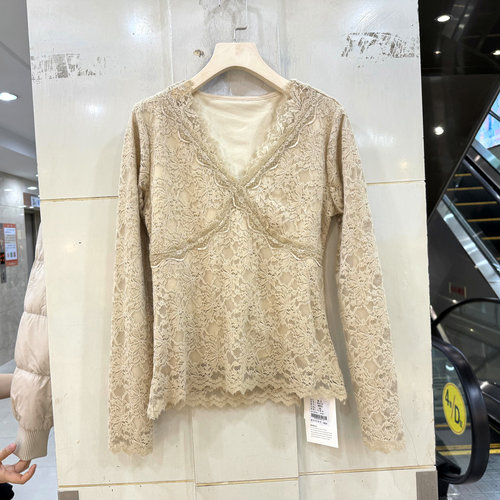 88121加绒蕾丝小衫打底衫