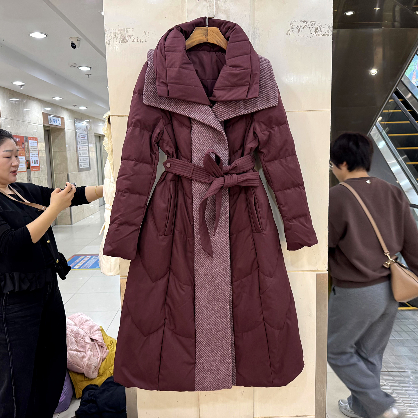 H-5315羊毛呢拼接修身长羽绒服