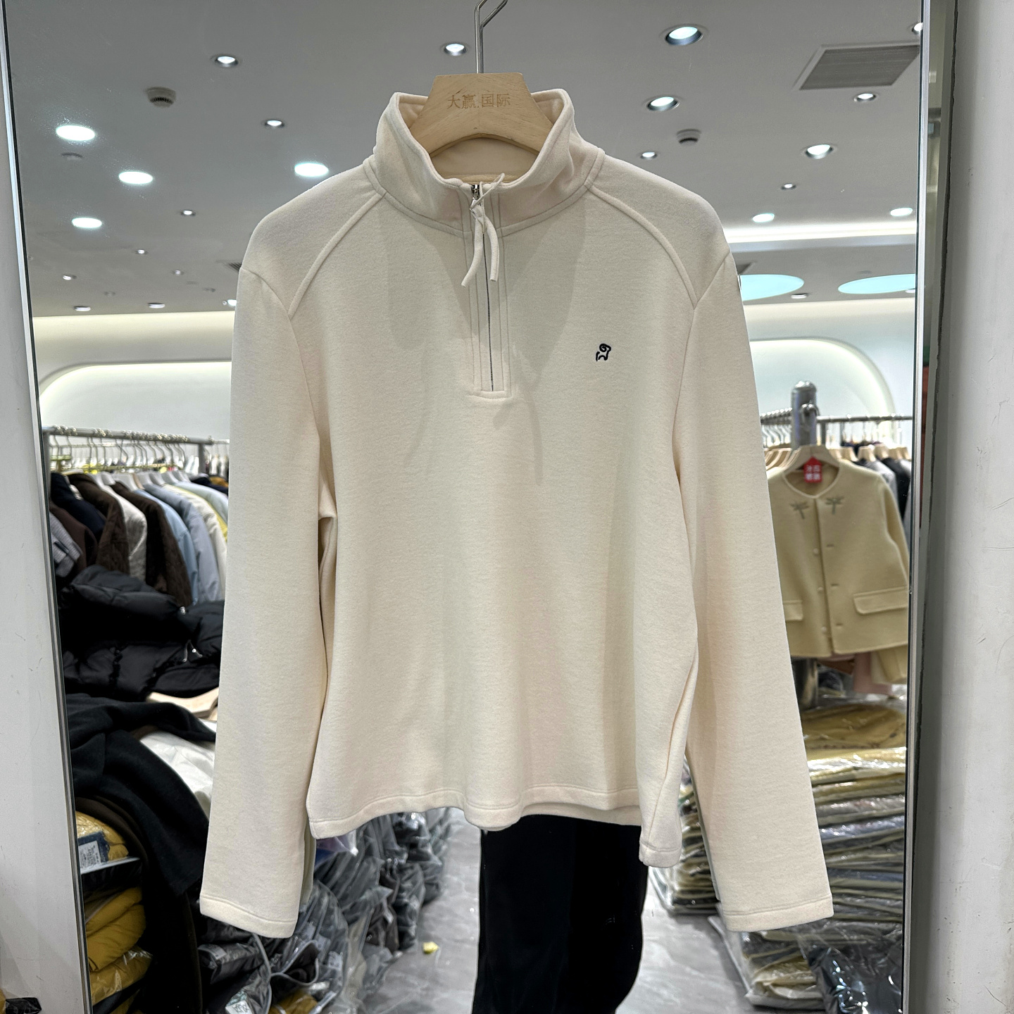 柏旺阁6270加绒刺绣卡通T恤上衣