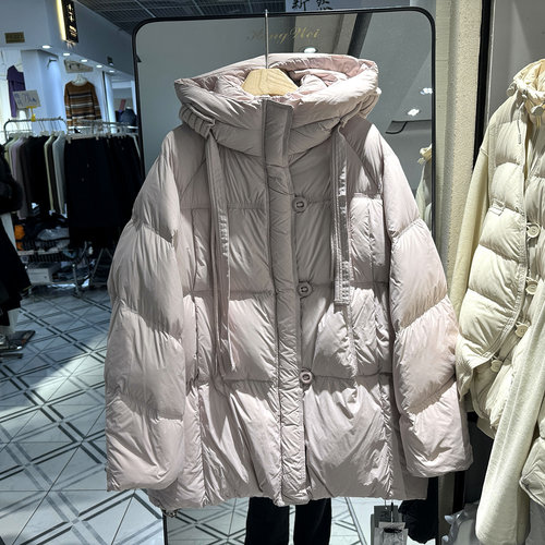 轩轩魅丽依族27-9750连帽羽绒服