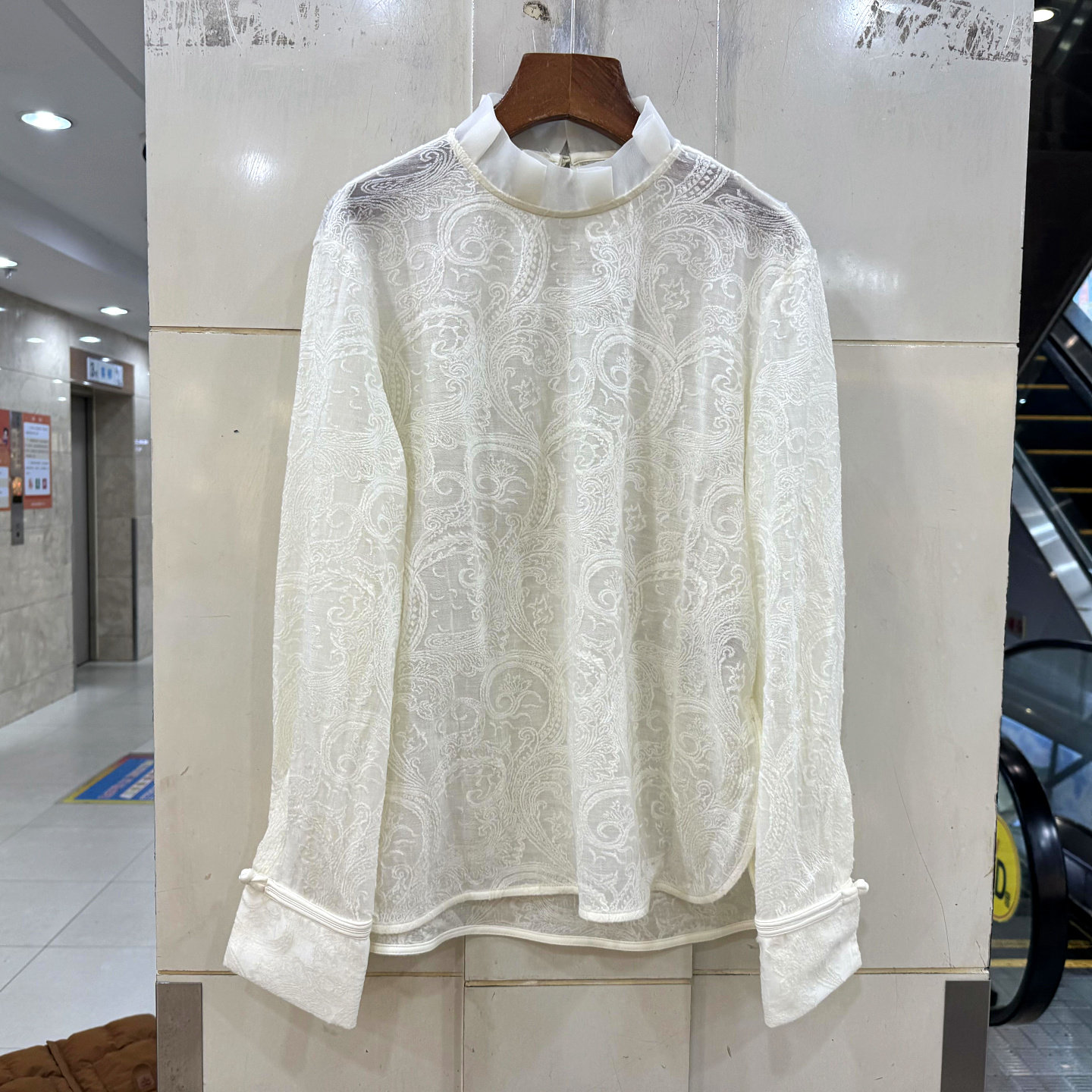 68722 木耳边立领盘扣袖口两侧开叉羊毛腰果花刺绣蕾丝衬衣小衫春,女装/女士精品,蕾丝衫/雪纺衫,淘宝优惠券,粉丝福利购,淘宝优惠卷