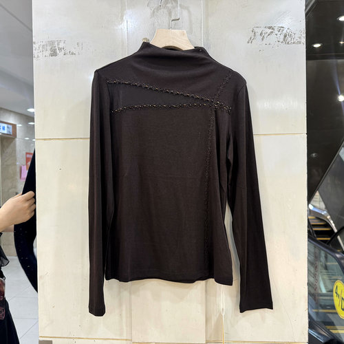 艾嫚伊A28717斜镂空小衫上衣