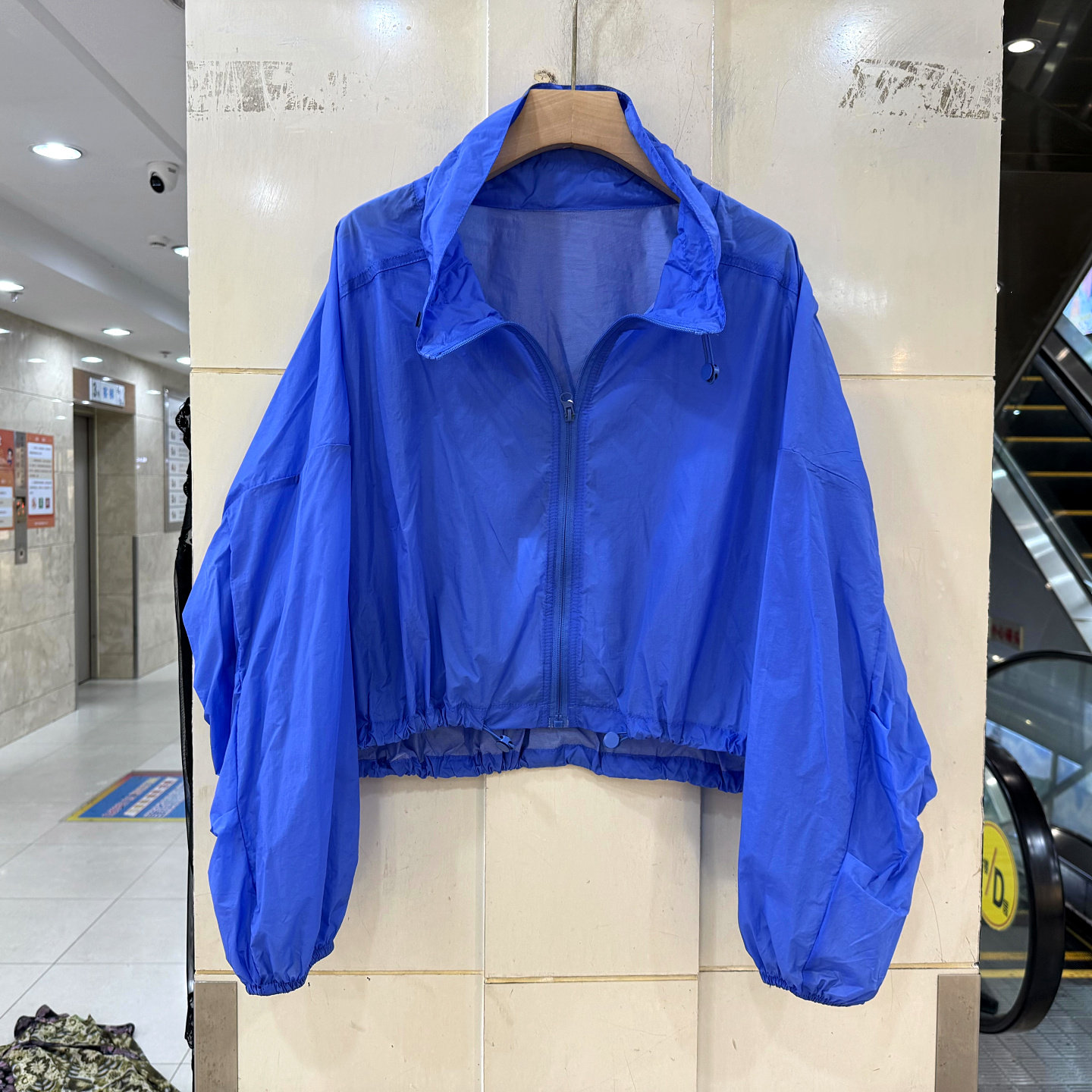 鑫玉姗6835 拉链立领落肩泡泡袖休闲减龄薄款短装防晒服外套夏装