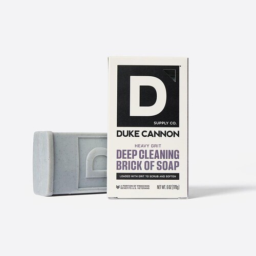 Duke Cannon-硬汉Heavy Grit火山砂重度清洁油污磨砂去角质沐浴皂 - 封面
