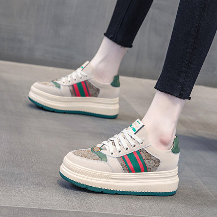 香港正品百搭真皮女鞋内增高7CM板鞋新款气质厚软底透气休闲鞋女