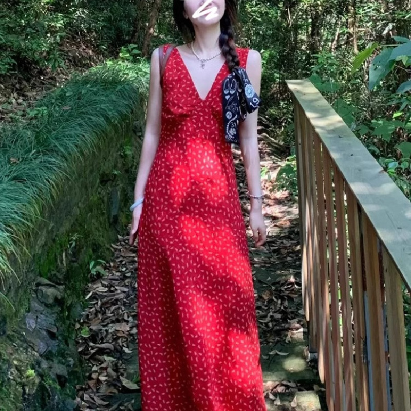 早春法式红色吊带碎花连衣裙子女夏季2025年新款收腰气质无袖长裙,女装/女士精品,连衣裙,淘宝优惠券,粉丝福利购,淘宝优惠卷
