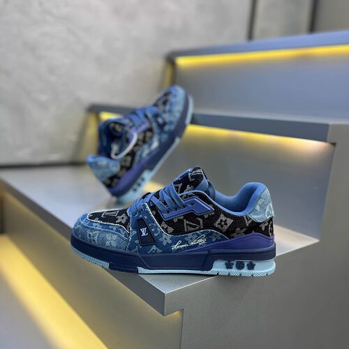 2025新款厚底增高休闲板鞋