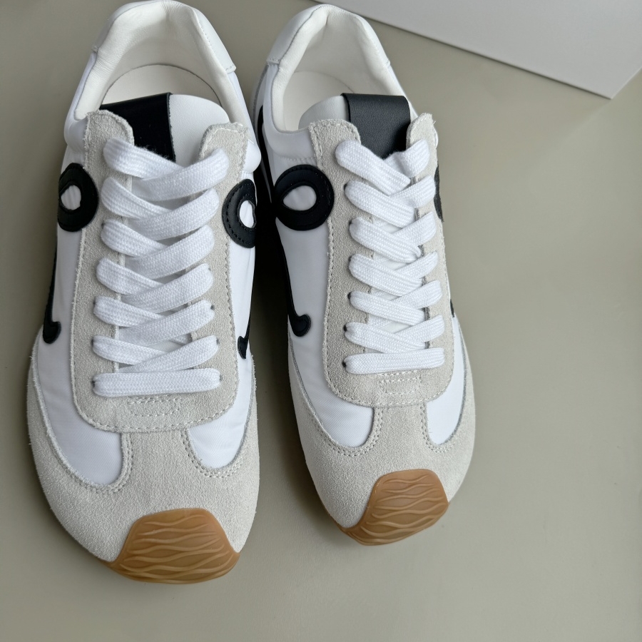 歪头真皮德训鞋休闲运动鞋