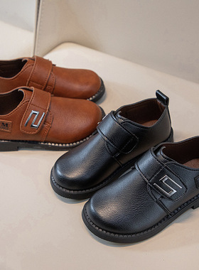 春秋新款黑色透气休闲英伦皮鞋镂空魔术贴洞洞学生软底懒人男童鞋