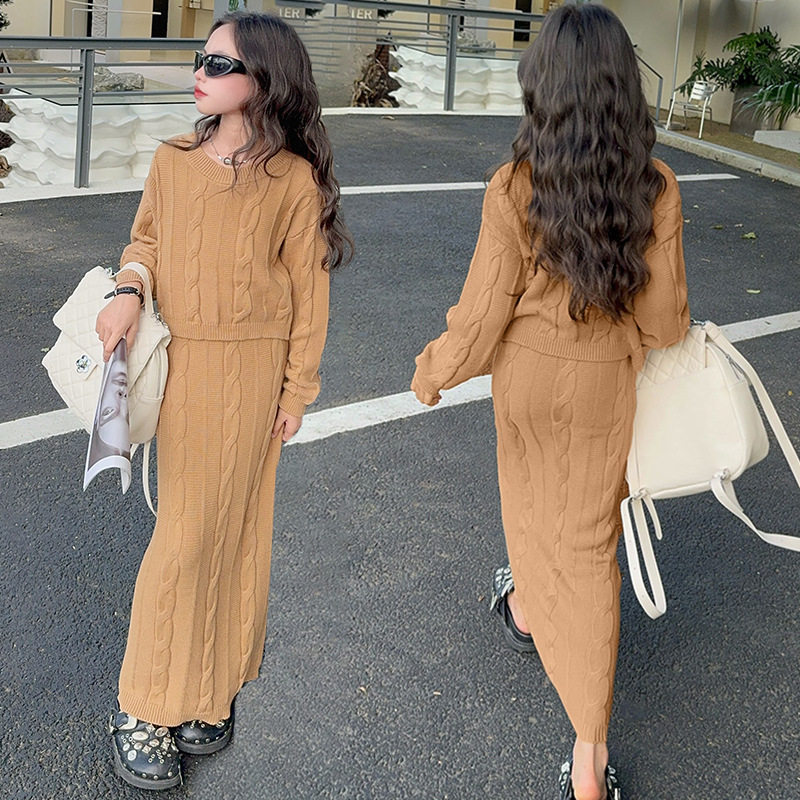 女童春秋款针织套装2025新款韩版中大童时髦修身短款毛衣半身裙潮