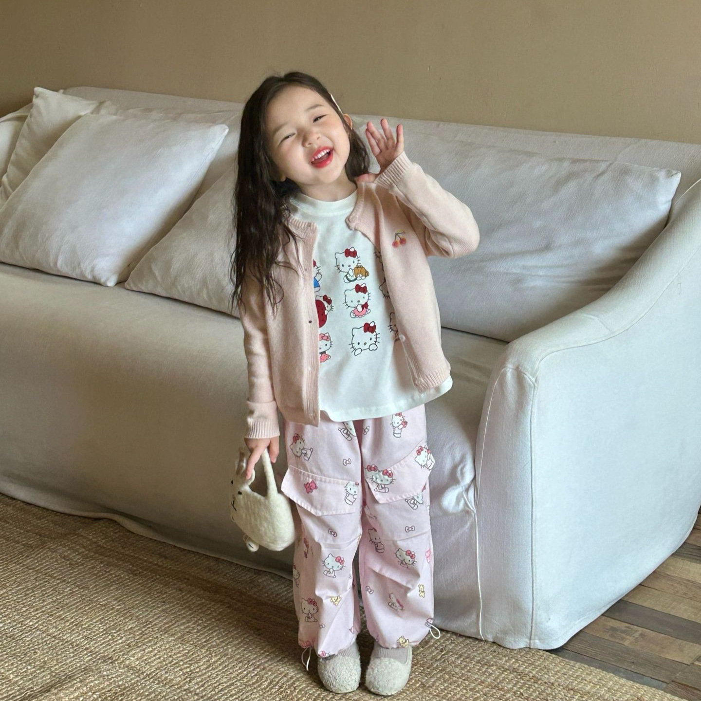 2024秋季新款童装 韩版童装 女童细棉纱针织毛衣开衫 刺绣毛衣