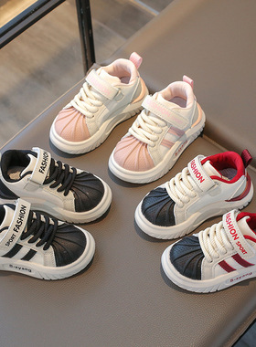 1-5岁宝宝运动鞋女童休闲鞋儿童春新款防水皮面男童鞋软底小童鞋