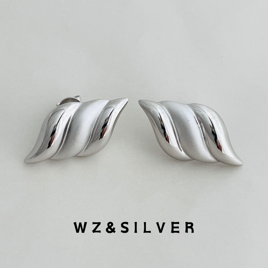 WZ&SILVER设计师款通体S925纯银镀铑金水波纹翅膀耳饰简约高级感
