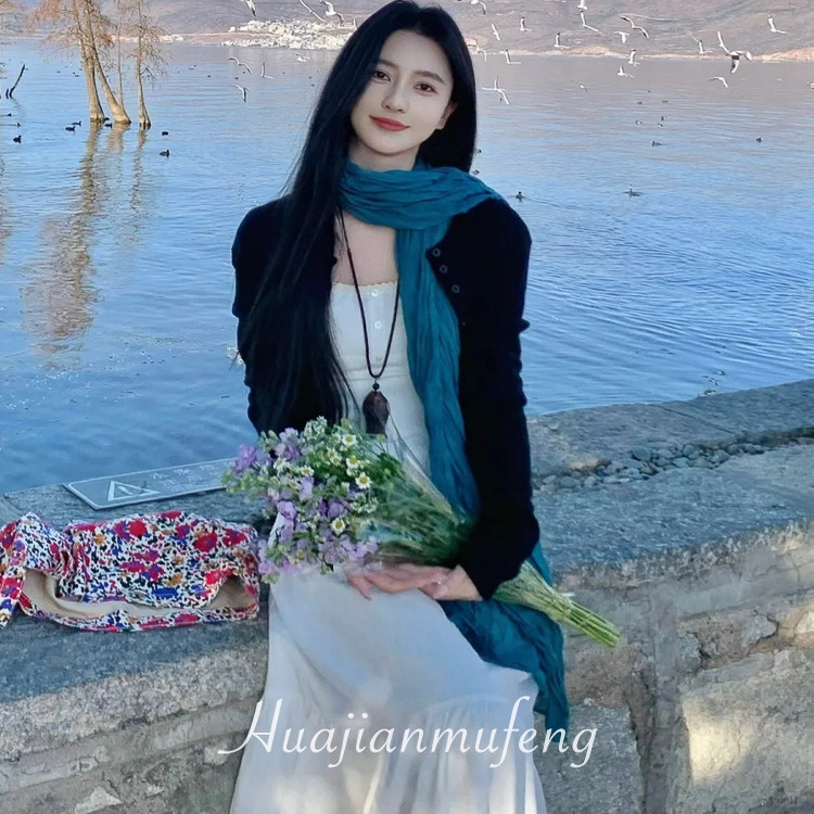 文艺风湖蓝色围巾女复古棉麻褶皱长款丝巾围脖披肩云南大理度假风