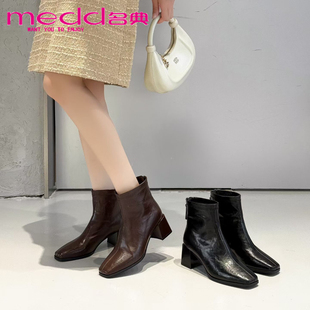 名典女鞋2025冬季新款粗跟短女靴英伦风百搭舒适软皮马丁靴588922