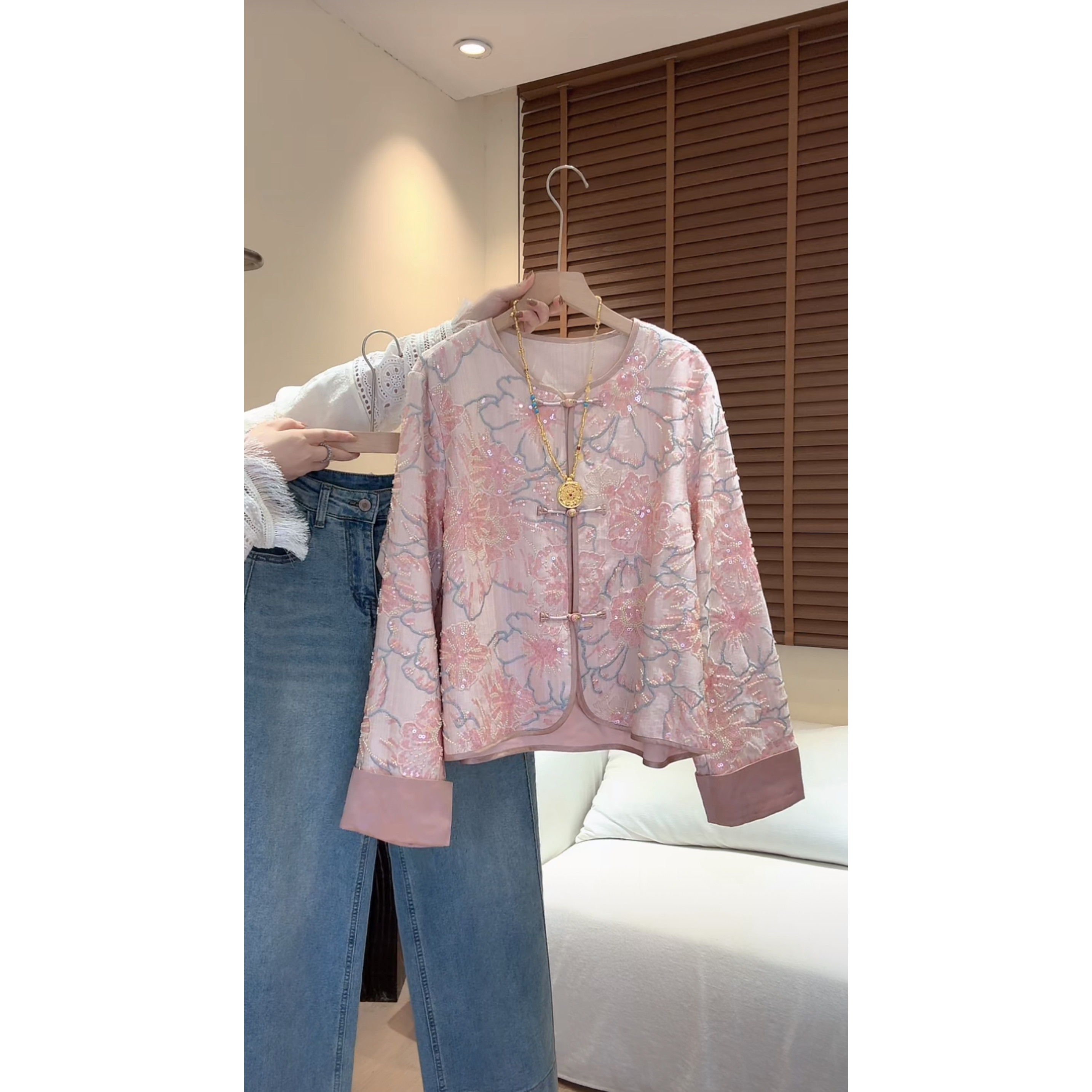 “松岭月”2025新中式早秋国风高定重工亮片刺绣外套,女装/女士精品,上衣,淘宝优惠券,粉丝福利购,淘宝优惠卷