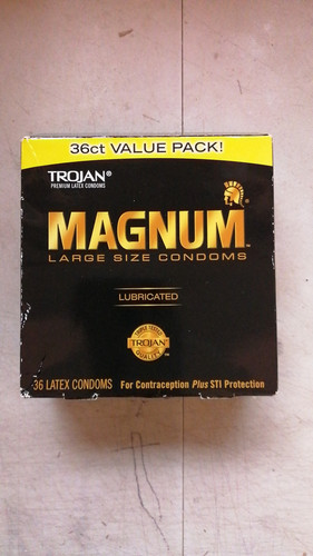 现货 The spot Trojan Condom Magnum Lubricated 36只装