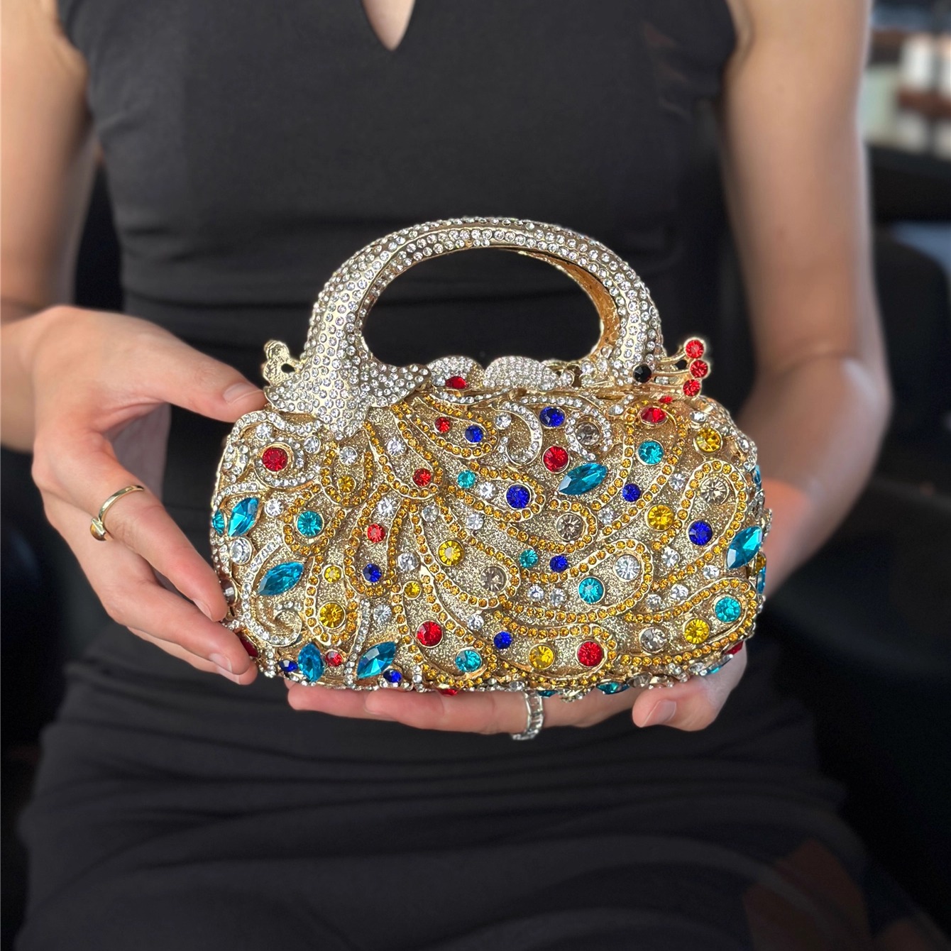 高奢镶钻日系潮镂空年会礼服镶钻彩色大钻石孔雀手提包小方包女