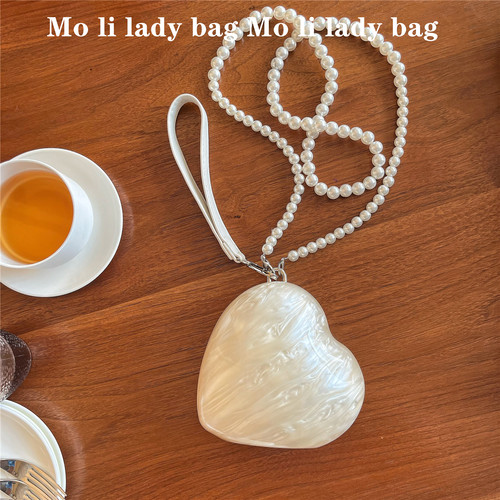 凹造型包 · 珠光白异形 爱心亚克力创意盒子包宴会珍珠斜挎包