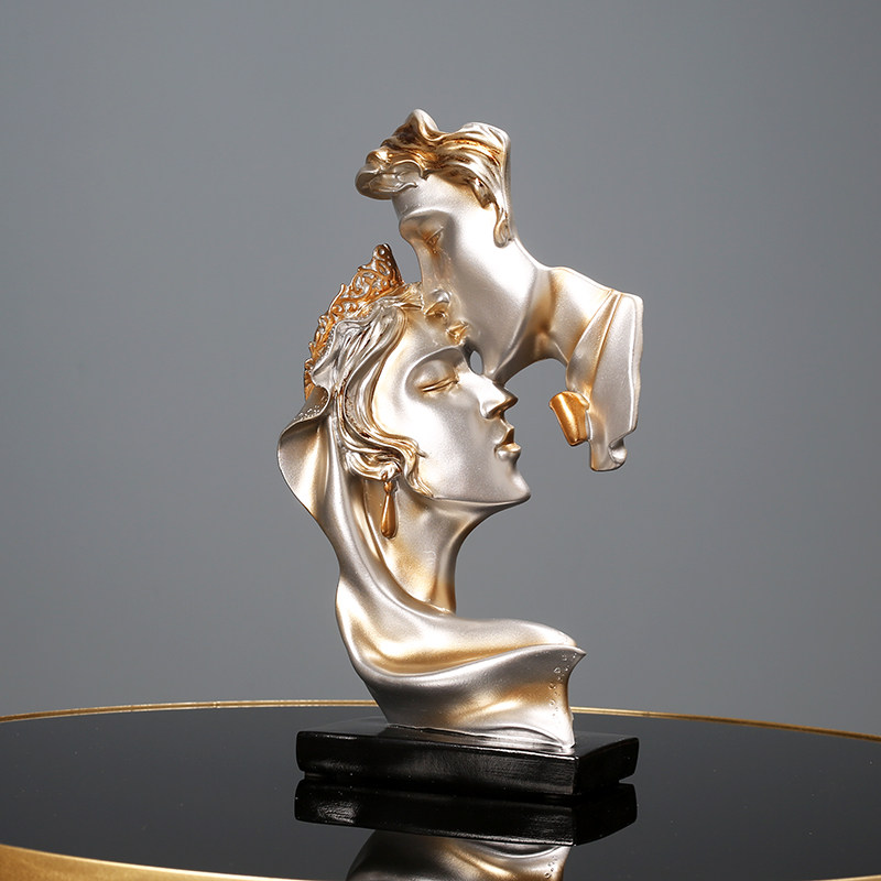 북유럽 크리 에이 티브 커플 캐릭터 조각 장식품 새 집 장식 선물 홈 거실 와인 캐비닛 장식품 결혼 선물