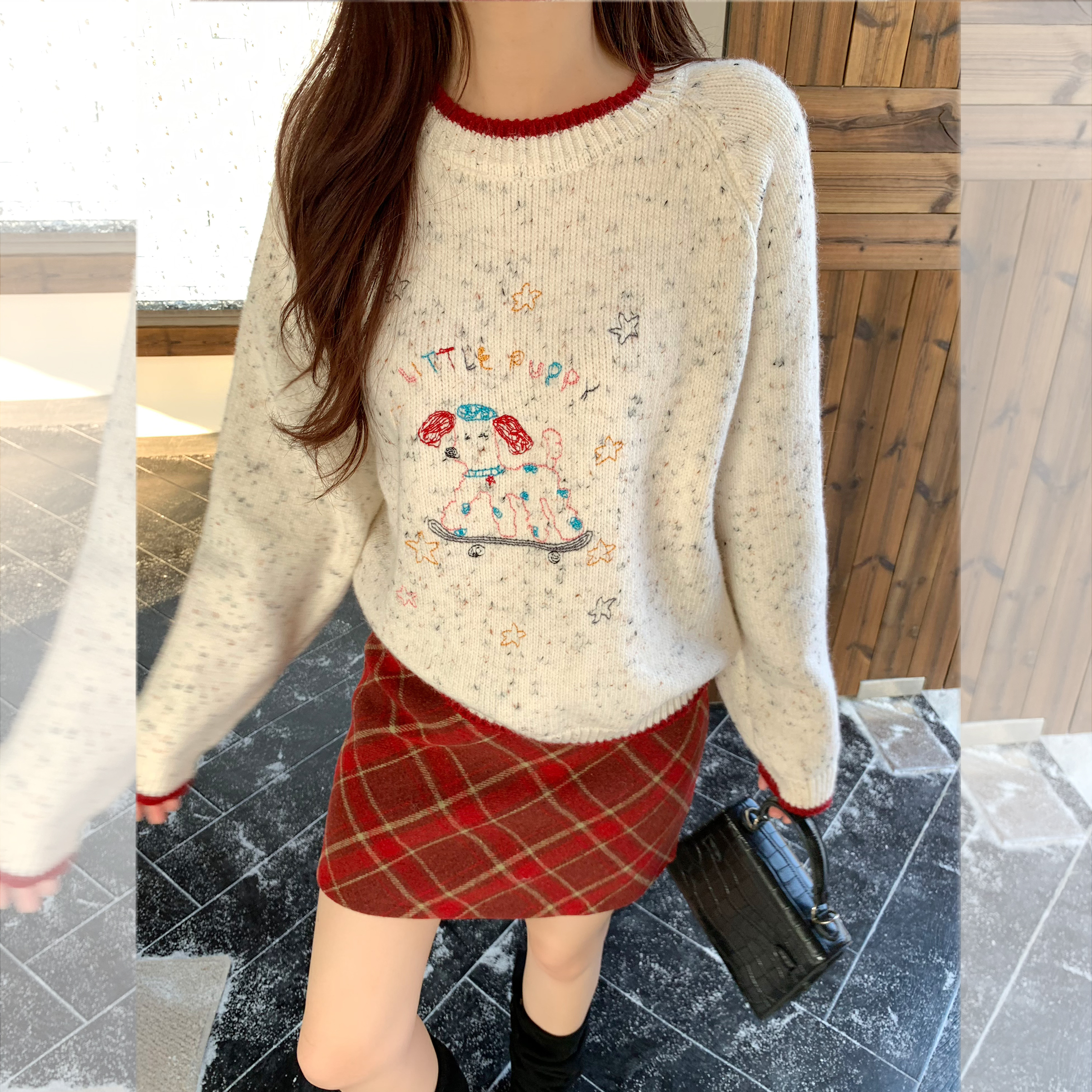 百搭长袖针织衫羊毛刺绣小狗拼色