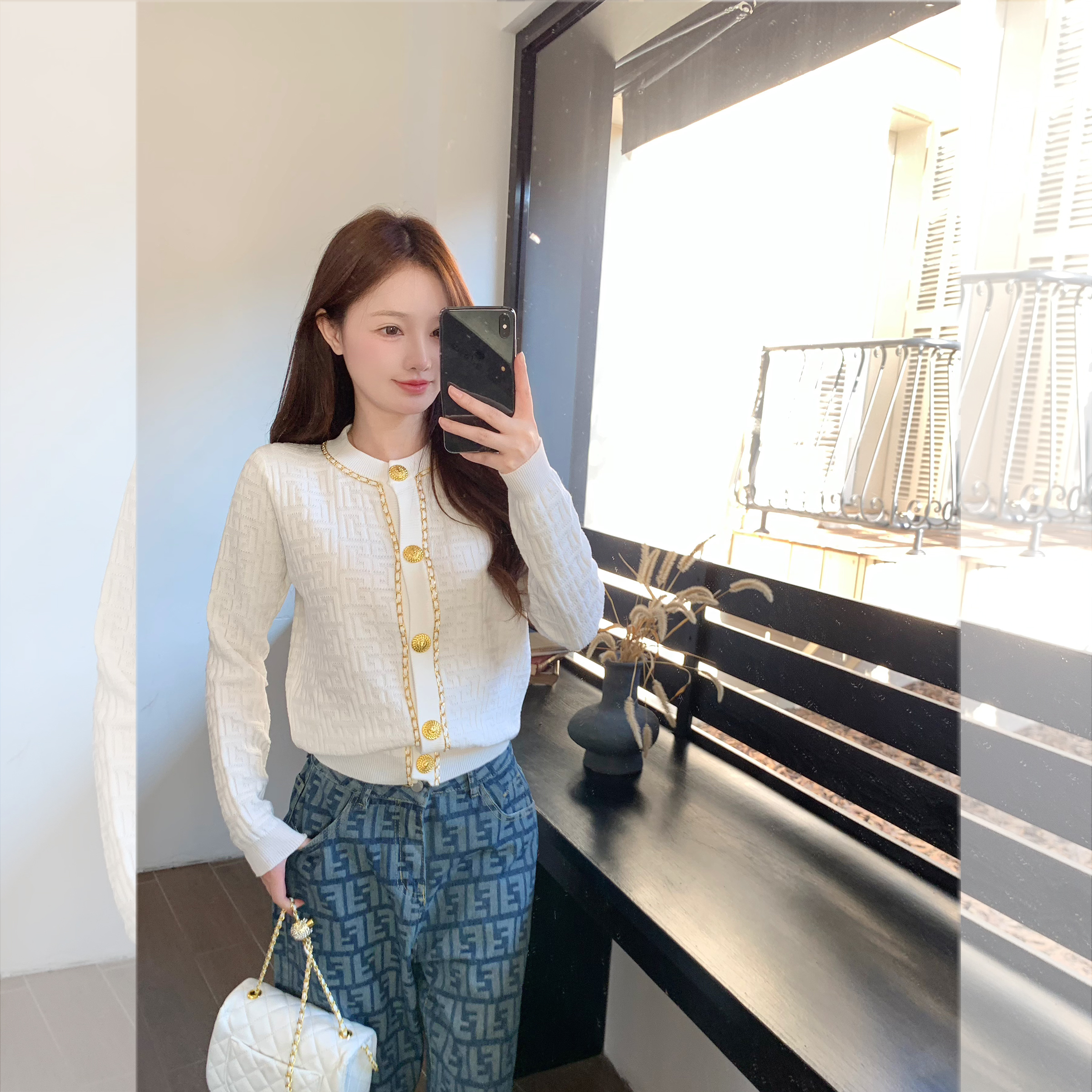 百搭长袖针织开衫女羊毛暗扣金扣